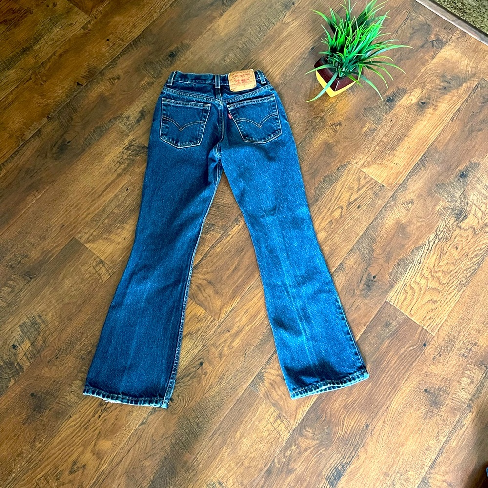 Beautiful Levi’s vintage boot cut jeans